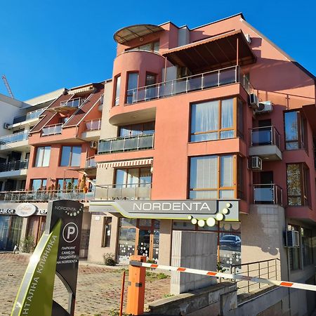 Black Sea Brееze Apartment Varna ภายนอก รูปภาพ
