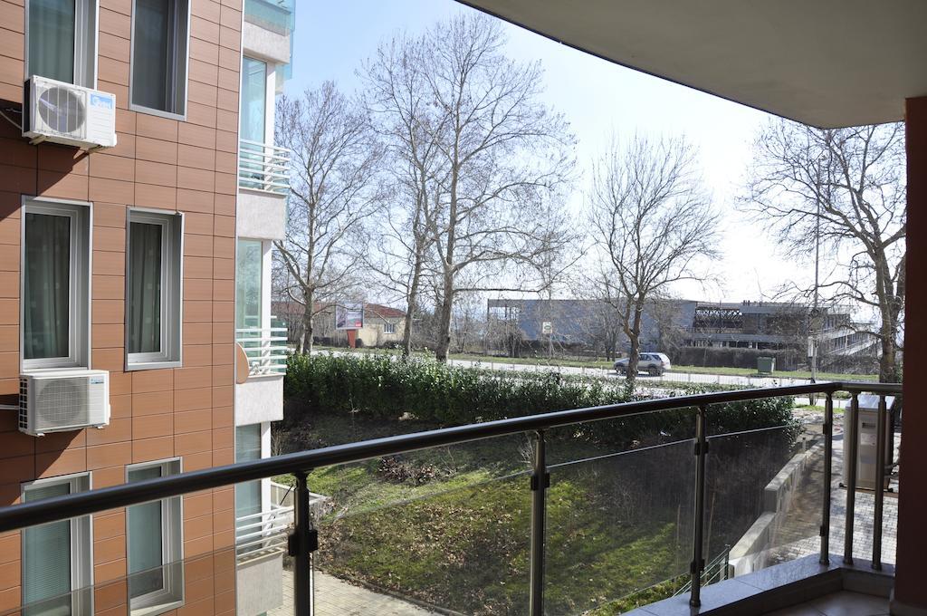 Black Sea Brееze Apartment Varna ภายนอก รูปภาพ